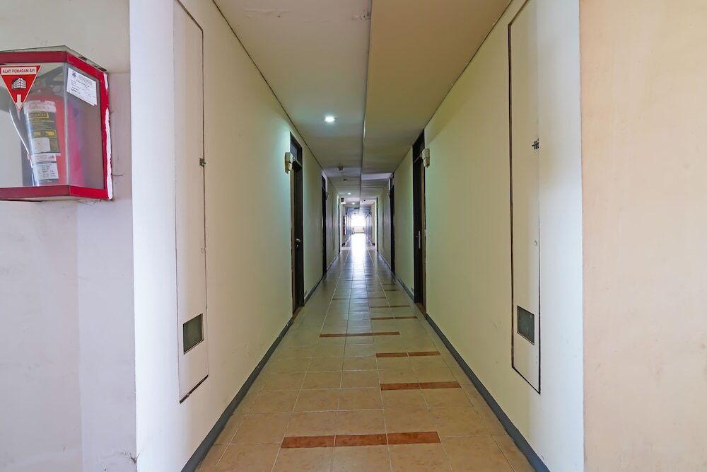 Чимахи: Collection O 1453 The Edge Apartment Cimahi By Kamarku