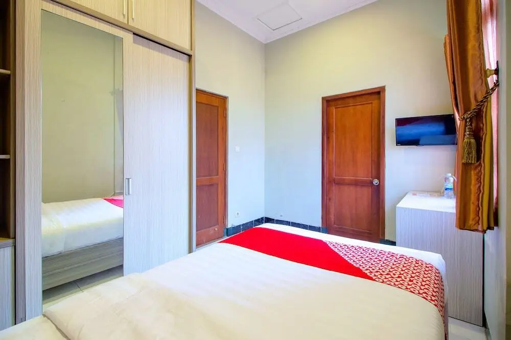 Депок: The Doctor'S Guest House by Oyo Rooms
