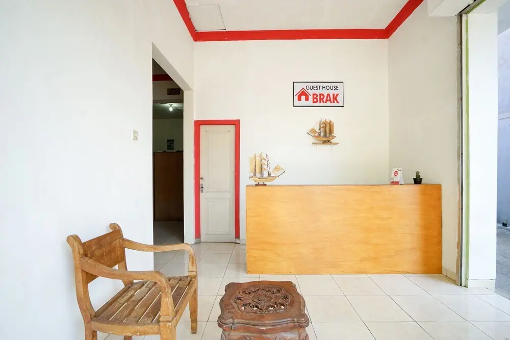 Проболинго: Brak Guest House by Oyo Rooms
