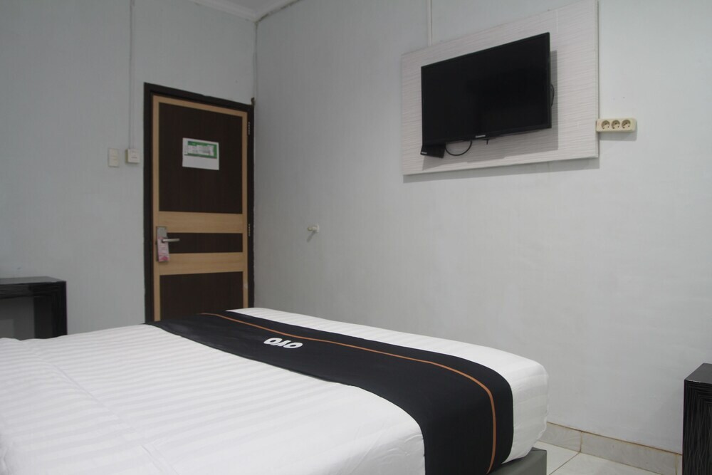 Пангкалпинанг: Hotel Grand Sabrina by OYO Rooms