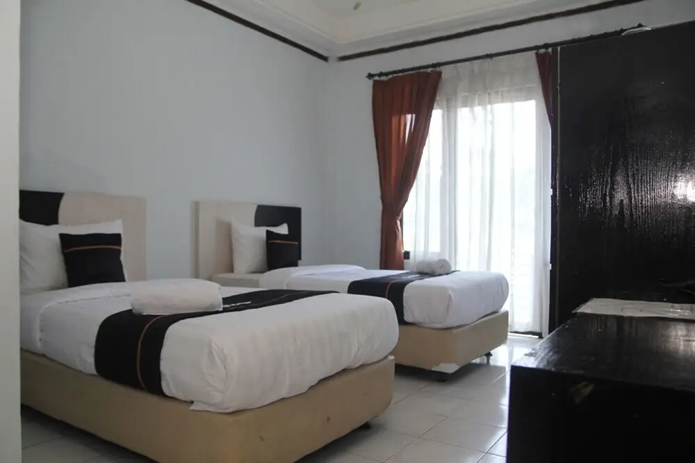Hotel Grand Sabrina by OYO Rooms — фото 1