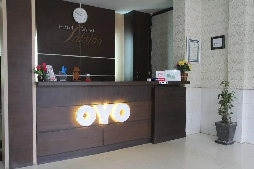 Пангкалпинанг: Hotel Grand Sabrina by OYO Rooms