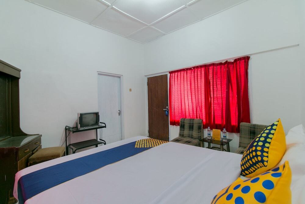 Сукабуми: Hotel Mustika Widyasari by OYO Rooms