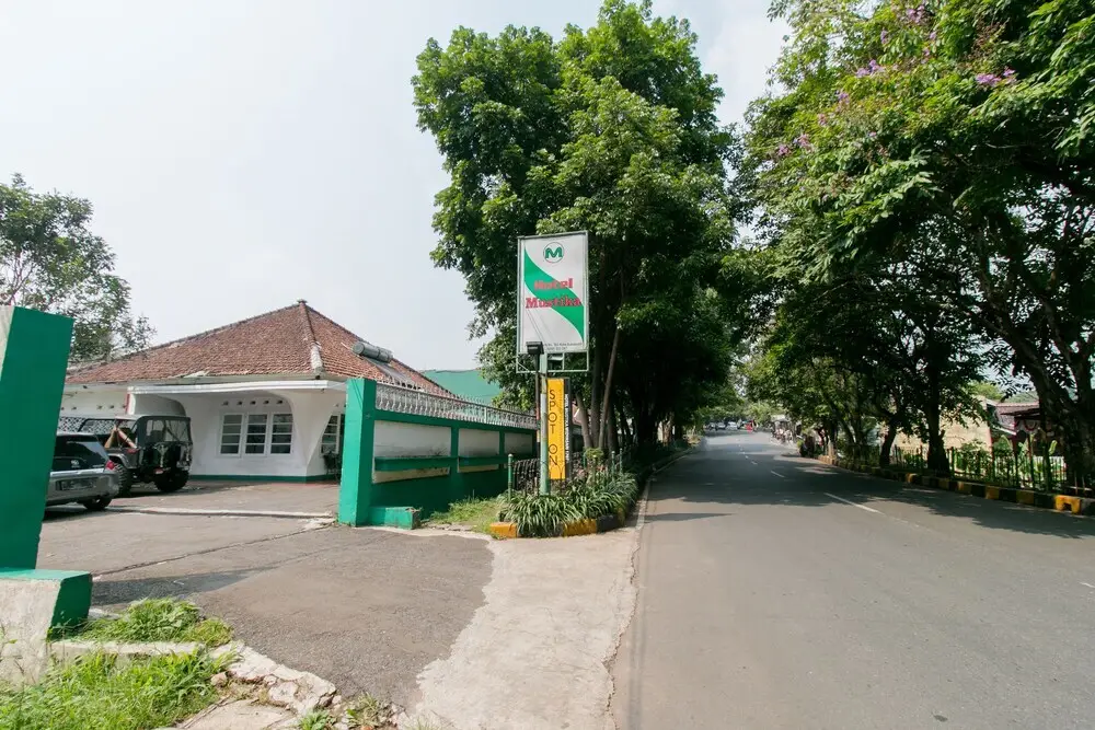 Сукабуми: Hotel Mustika Widyasari by OYO Rooms
