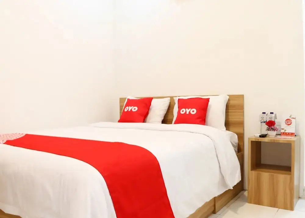 Паданг: Monalisa Residence And Cafe by OYO Rooms