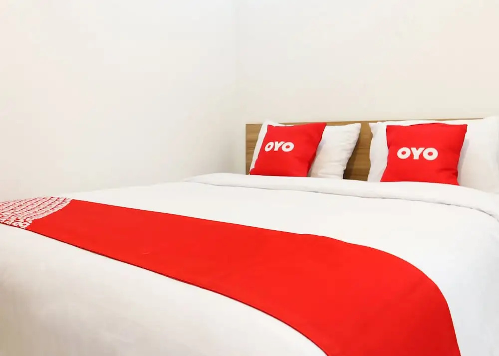 Паданг: Monalisa Residence And Cafe by OYO Rooms