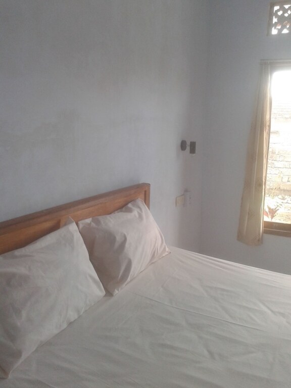 Педжаракан: Menjangan Hostel