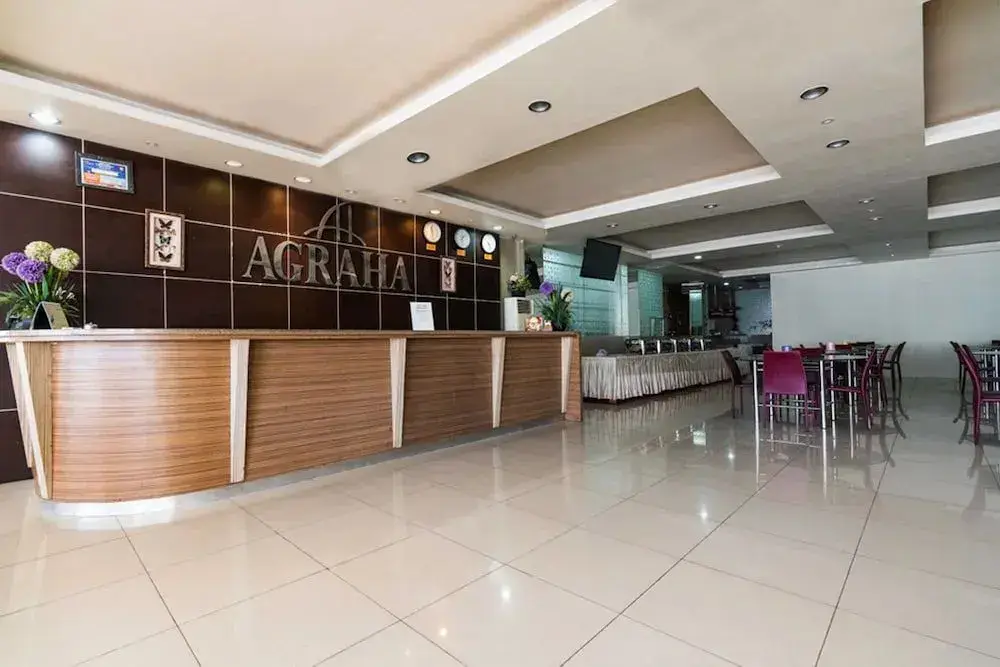 Макассар: Reddoorz Plus Near Karebosi Area 3