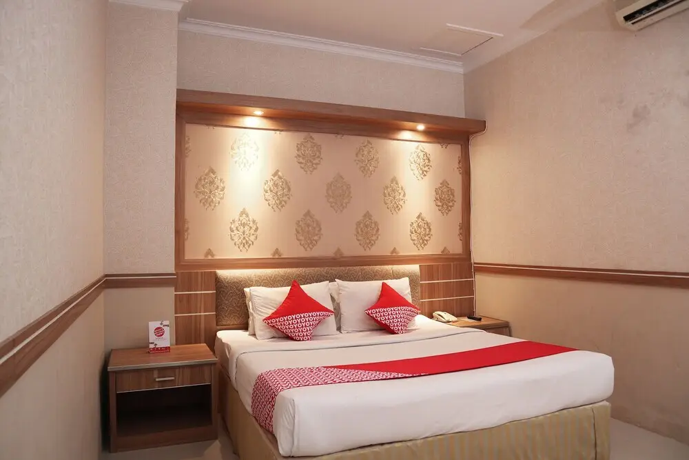 Пеканбару: Mona Plaza Hotel By OYO Rooms
