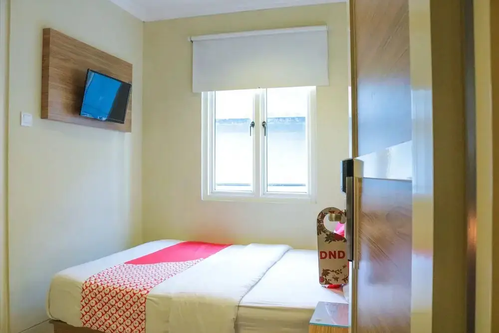 Амбон: Maleo Guest House by OYO Rooms