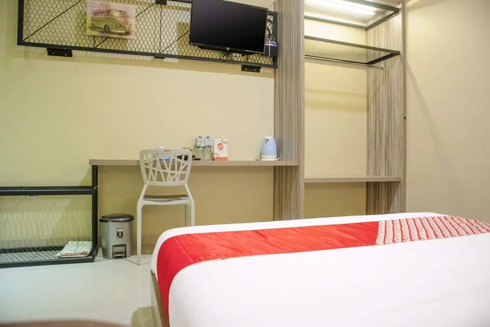 Купанг: Madagascar Hotel by Oyo Rooms