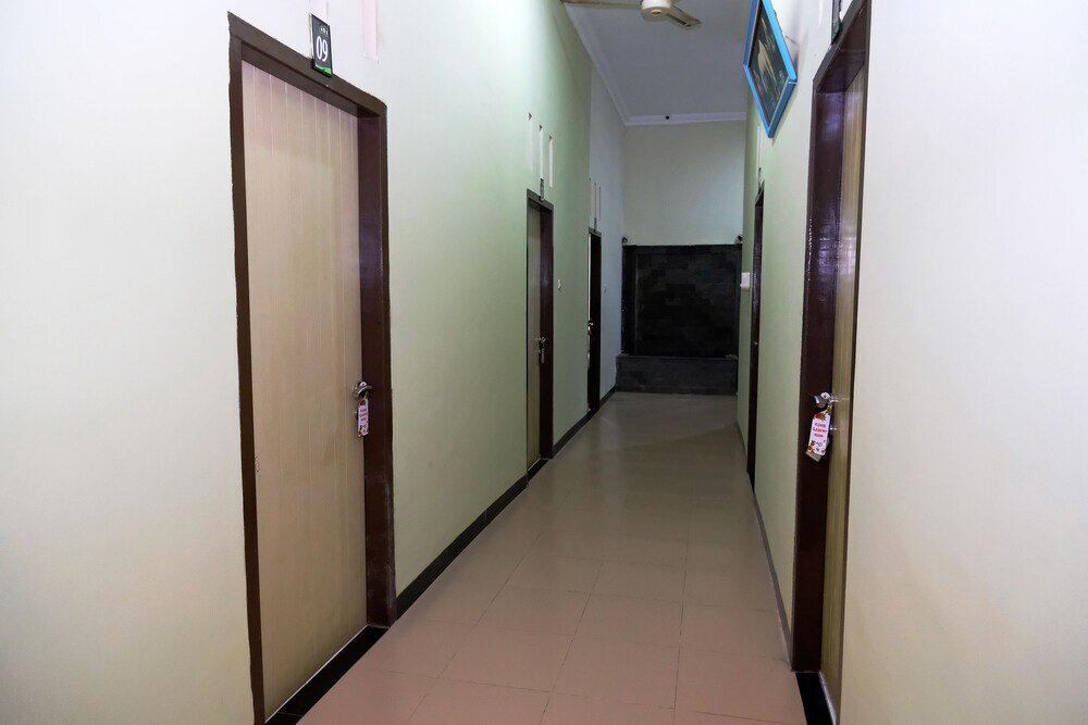 Джамби: Abz Guest House by OYO Rooms