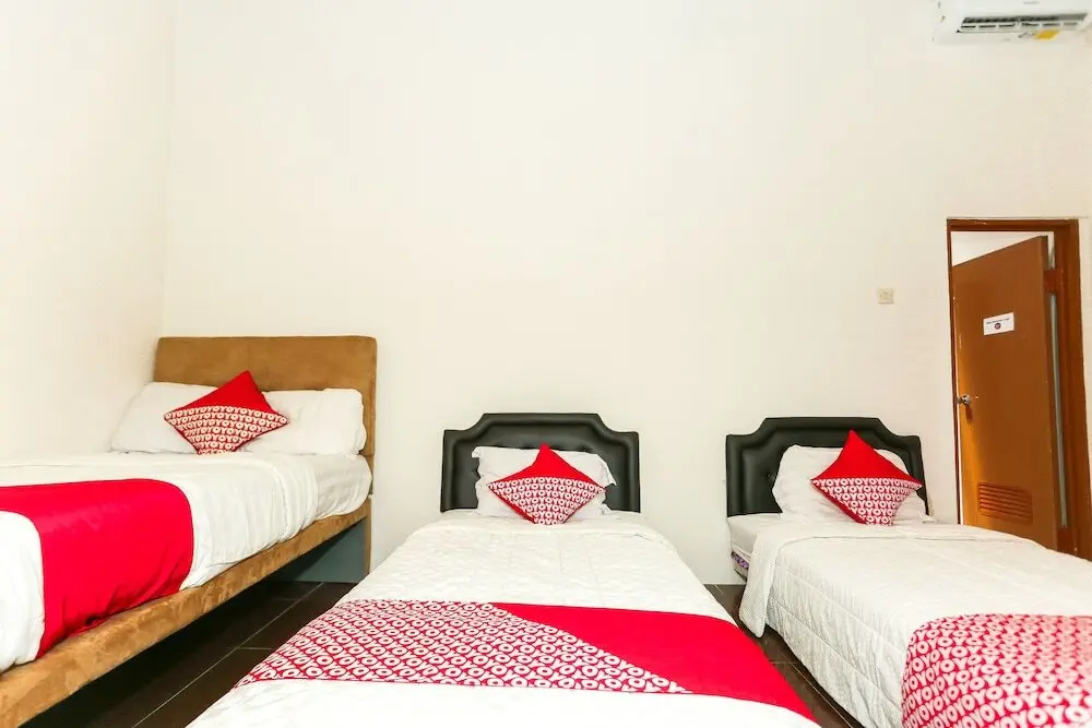 Баньюванги: Kampoeng Osing Syariah Guesthouse by OYO Rooms
