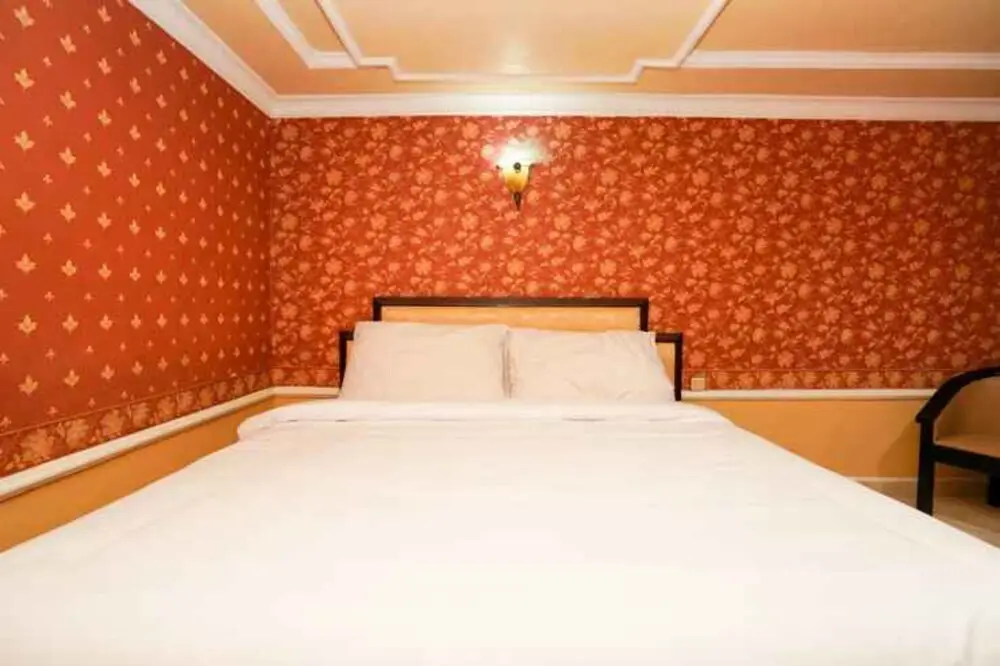 Сурабая: Istana Permata Dinoyo by OYO Rooms