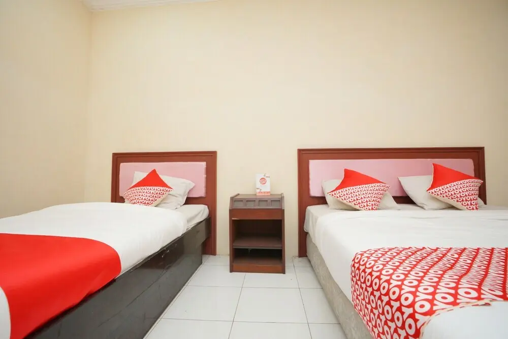 Проболинго: Female Guest House by OYO Rooms