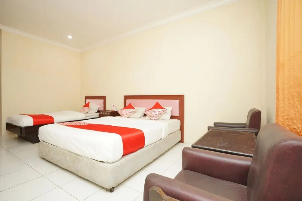 Проболинго: Female Guest House by OYO Rooms