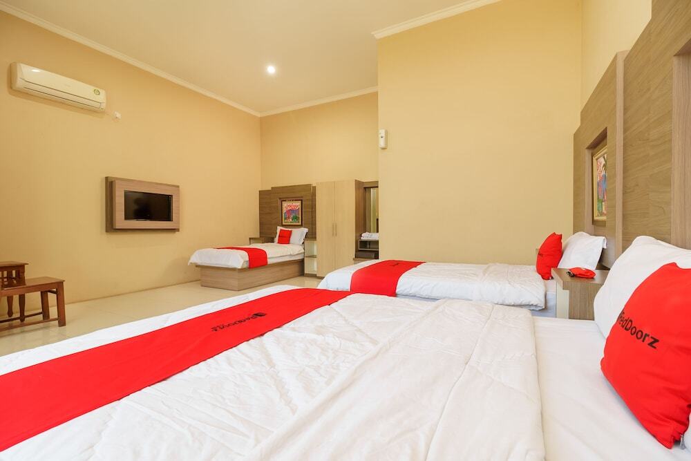 Кунинган: Montana Hotel Kuningan by RedDoorz