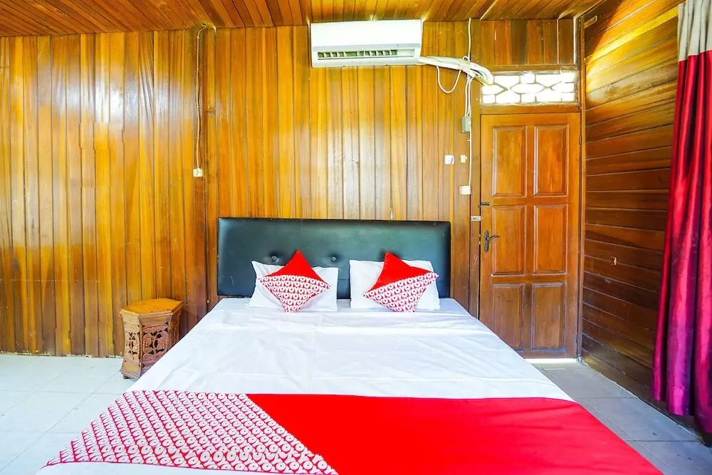 Манадо: Golden Lake Resort by OYO Rooms