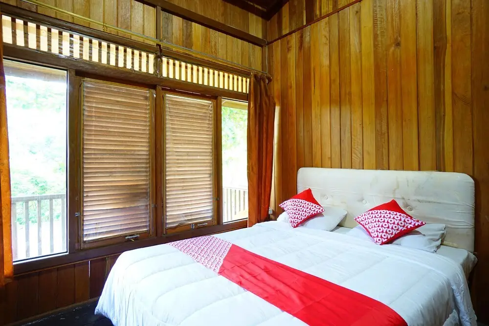 Манадо: Golden Lake Resort by OYO Rooms