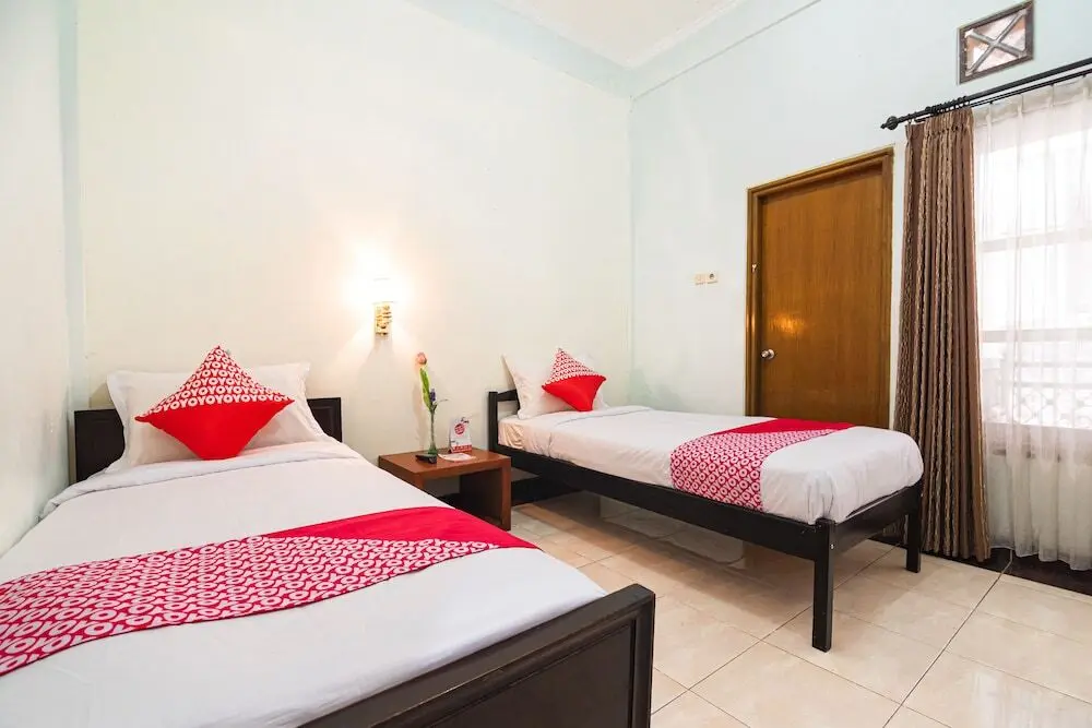 Травас: Sinergi Hotel Tretes by OYO Rooms