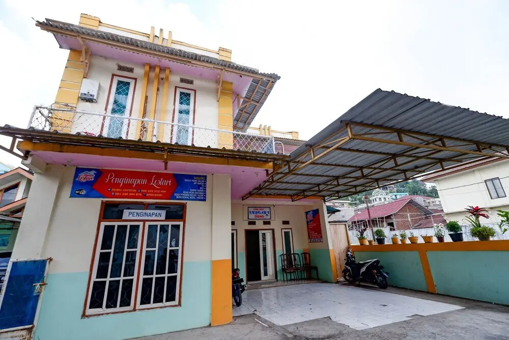Диэнь Кулон: Homestay Lestari Dieng by OYO Rooms