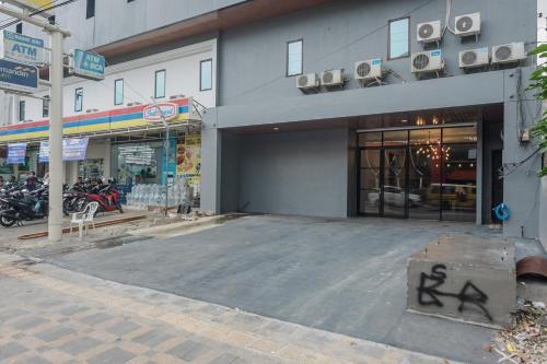 Медан: Reddoorz Plus Near Maimun Palace 2 Medan