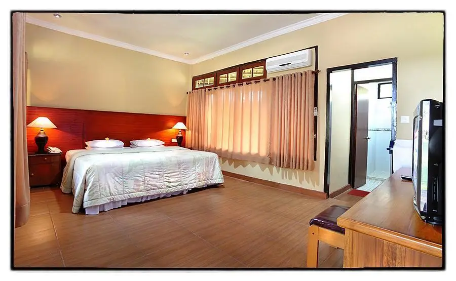 Мангсит: Mascot Beach Resort by OYO Rooms