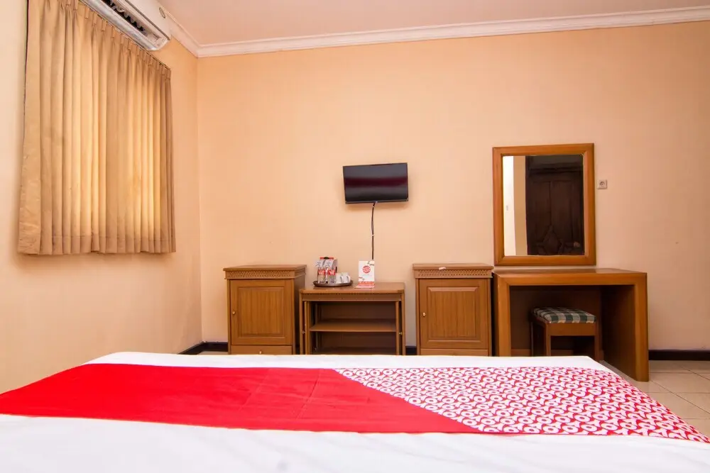 Чилачап: Hotel 3 Intan by OYO Rooms