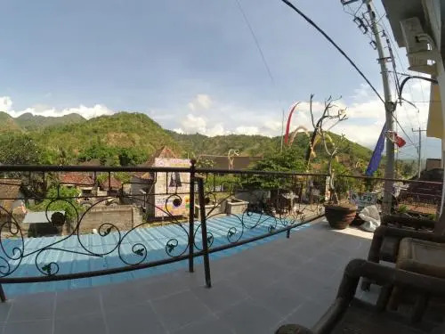 Бунутан: Local Hostel Amed
