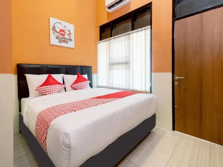 Депок: Ze Room by Oyo Rooms
