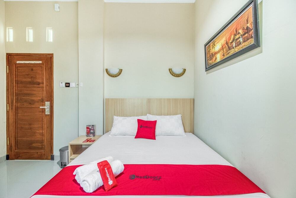 Джокьякарта: Wini Backpacker Hostel by RedDoorz