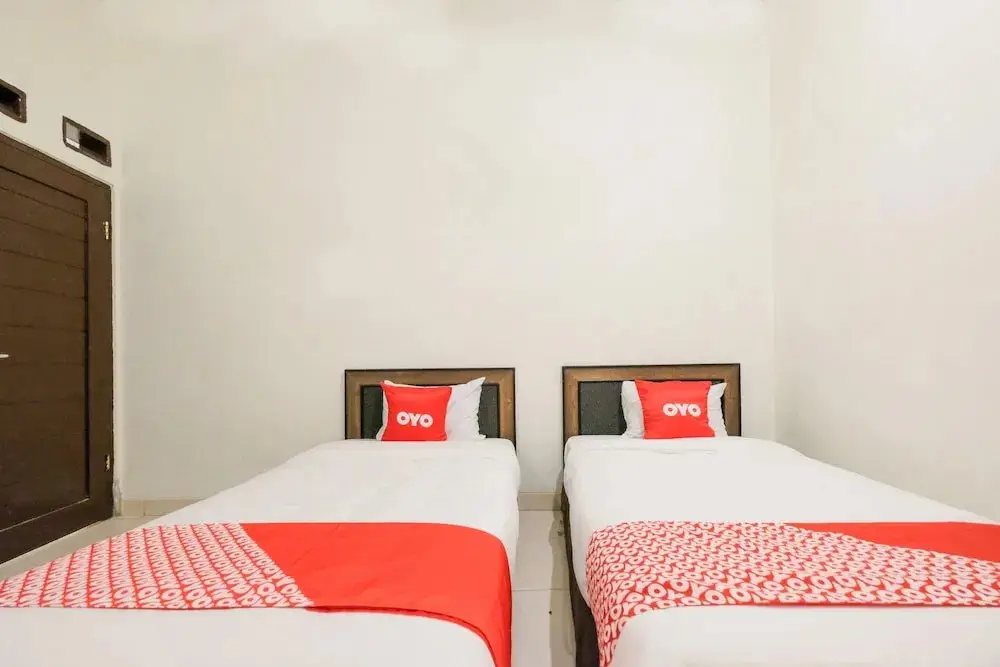 Салатига: Andongkoe 64 Salatiga by OYO Rooms