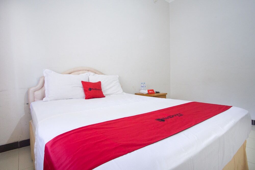Кедири: Jasmine Kayla Guest House by RedDoorz
