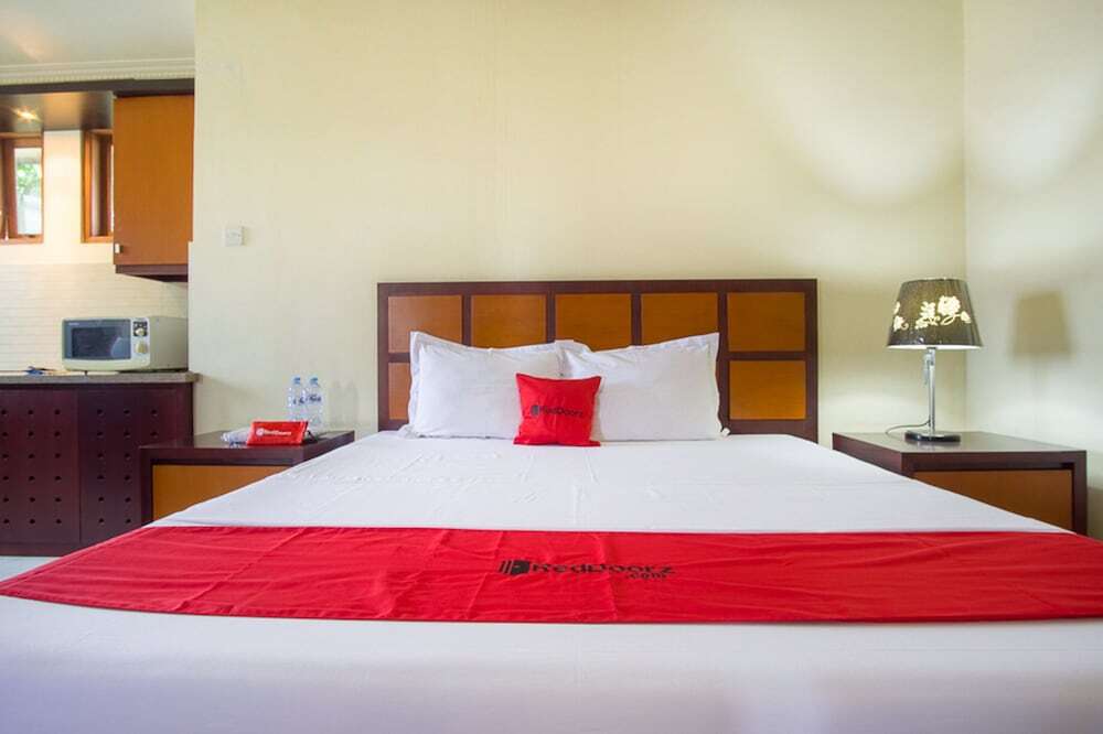 Кедири: Jasmine Kayla Guest House by RedDoorz