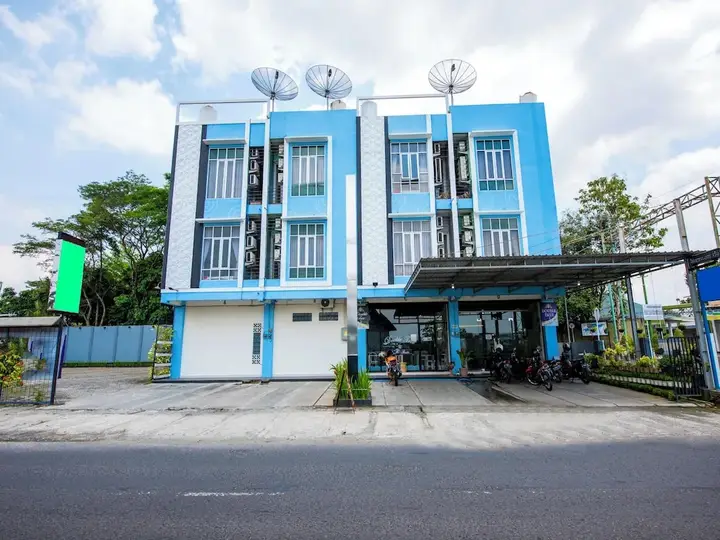 Пурвокерто: Double Tree Guesthouse by OYO Rooms