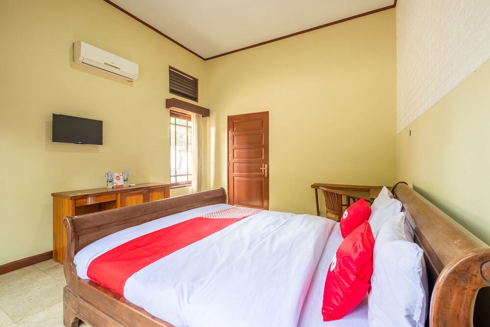 Сикакак: OYO 951 Cempaka Ratu Beach Resort