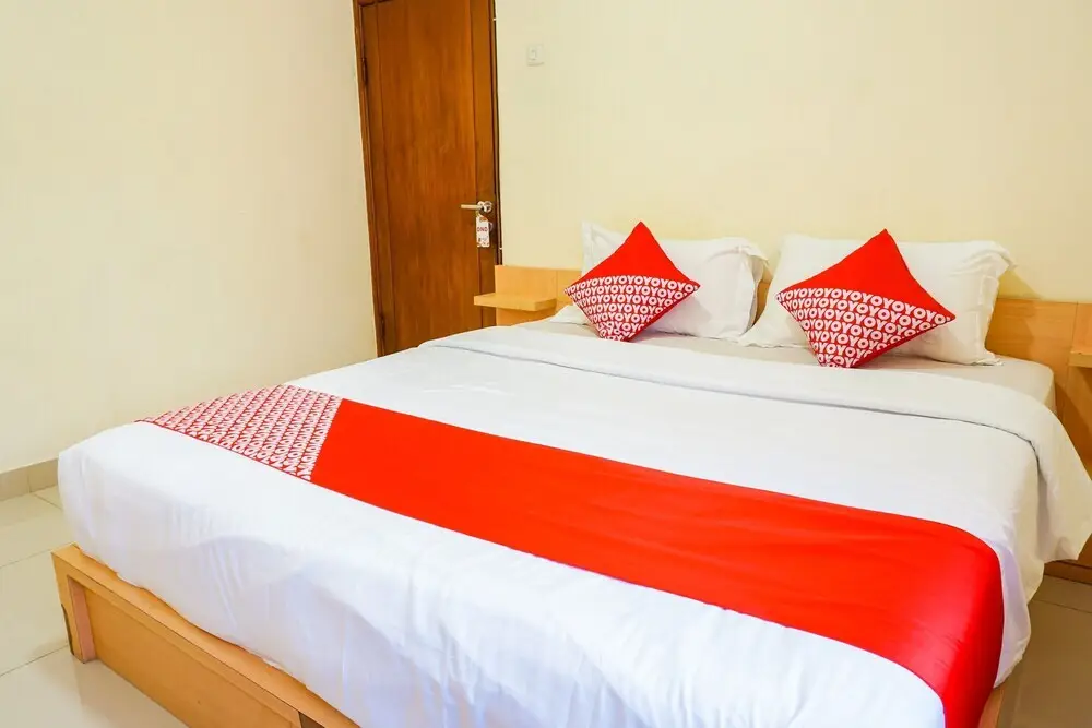 Бандунг: Hotel Kurnia by OYO Rooms