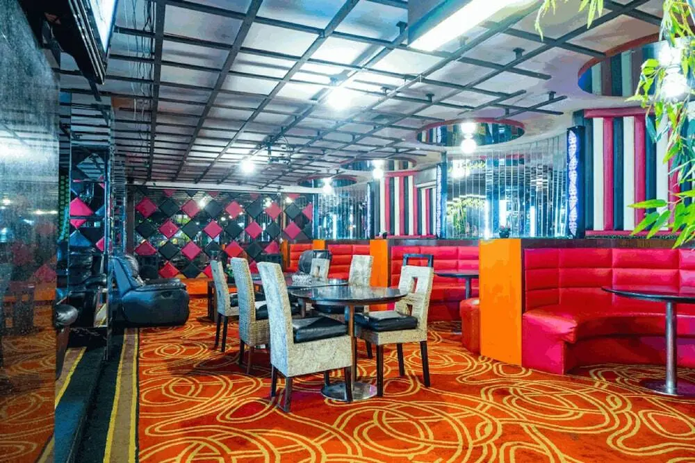 Чикаранг: RedDoorz Plus near Chadstone Mall