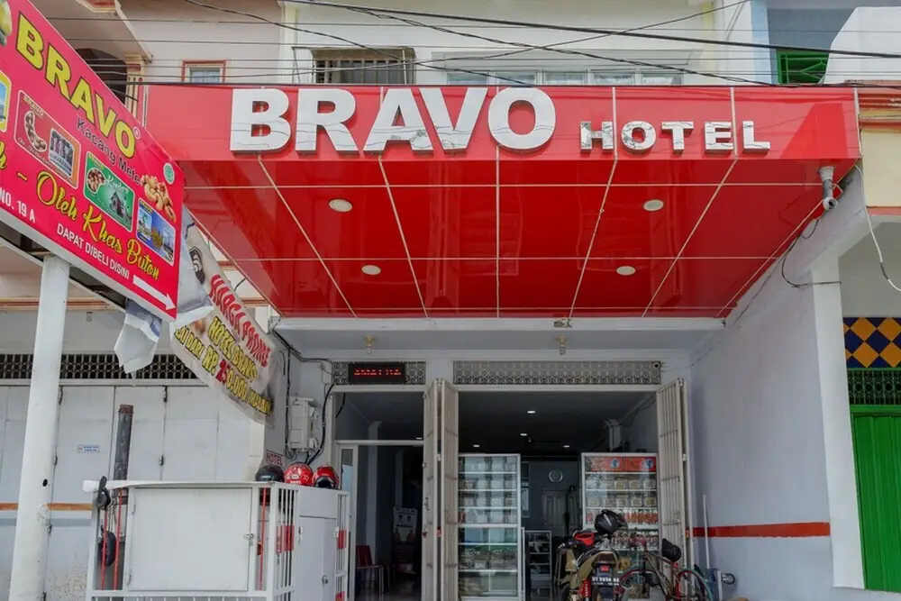 Hotel Bravo by RedDoorz — фото 1