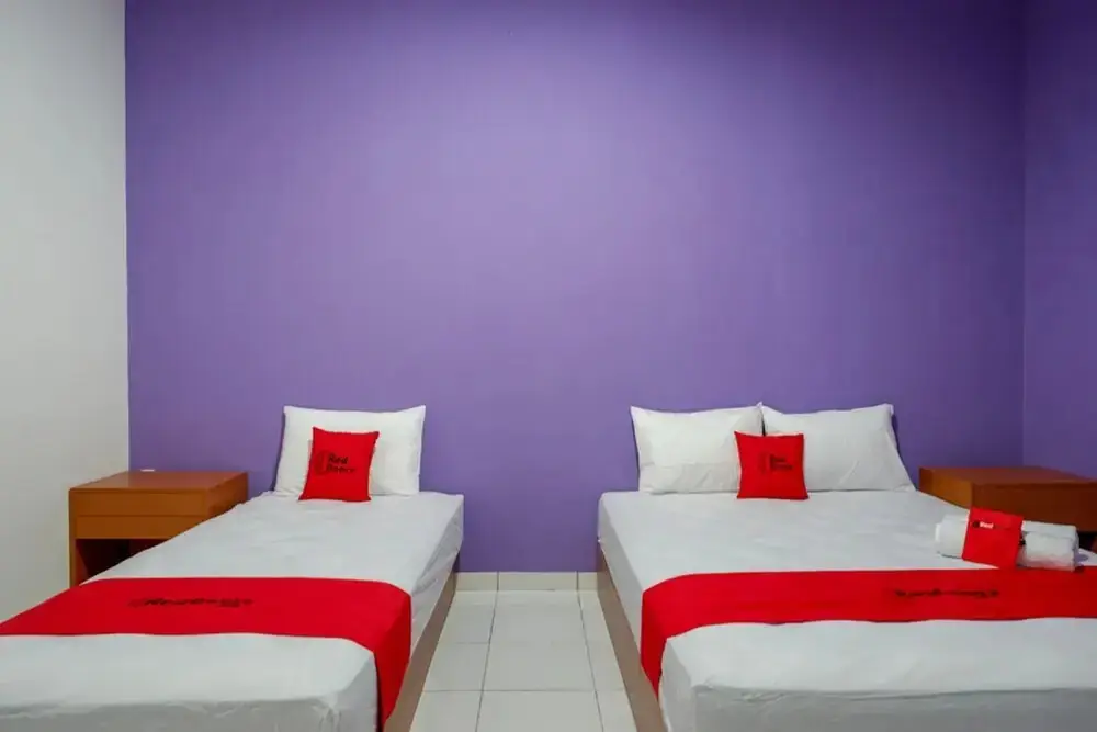 Simple Inn by RedDoorz — фото 1