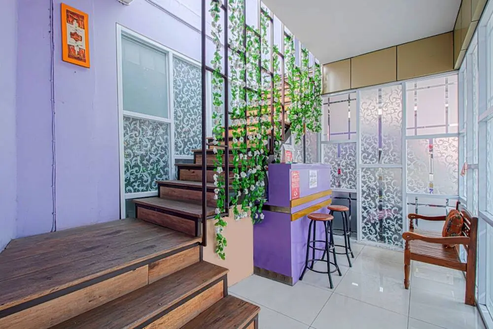 Бандунг: Violet Guest House by RedDoorz