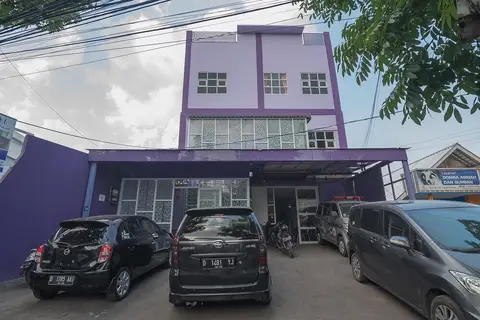 Violet Guest House by RedDoorz — фото 1
