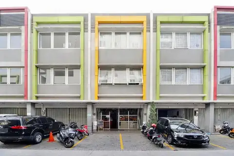 Hotel C 18 Cibaduyut by OYO Rooms — фото 1