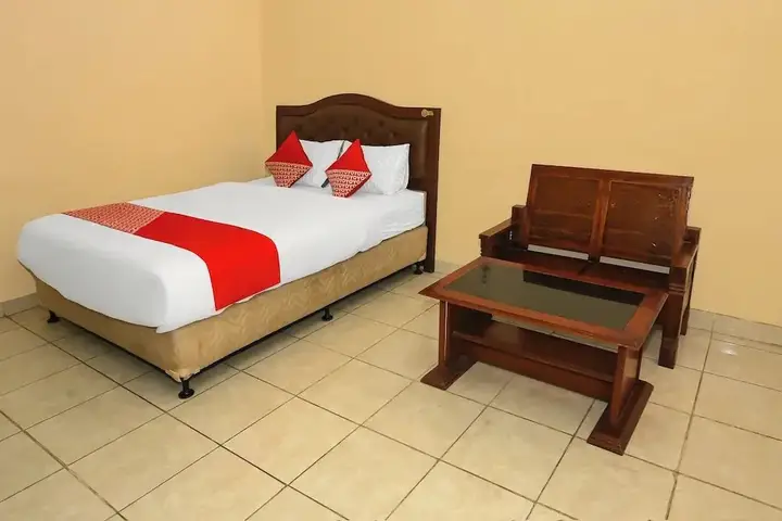 Бекаси: Hotel Danau Indah by OYO Rooms