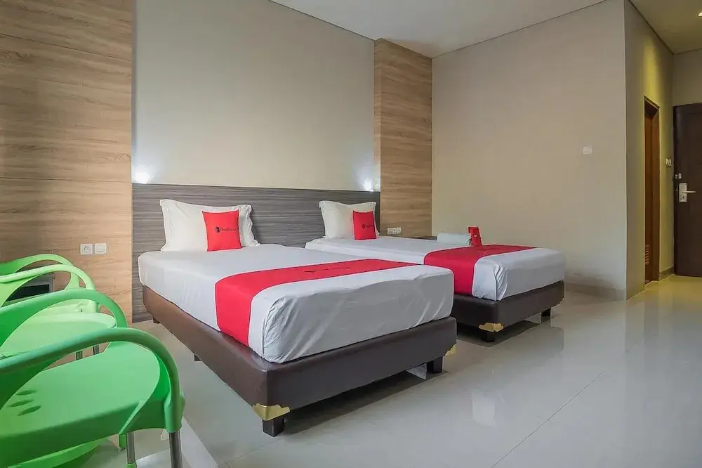 Сукарайя: Fafa Hills Resort Puncak by RedDoorz