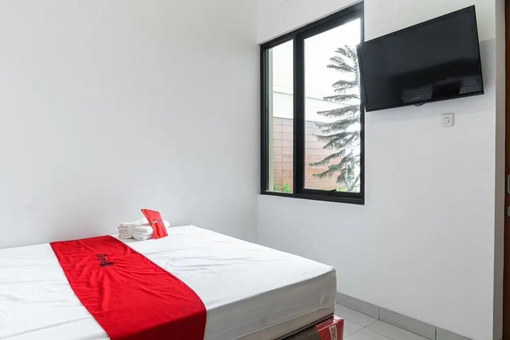 Чипутат: EcoHome Citra Raya Tangerang by RedDoorz