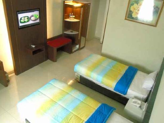 Джамби: V Hotel