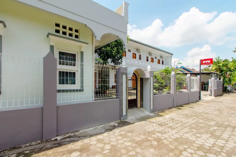 Ngaglik: Permana Guesthouse Syariah by OYO Rooms