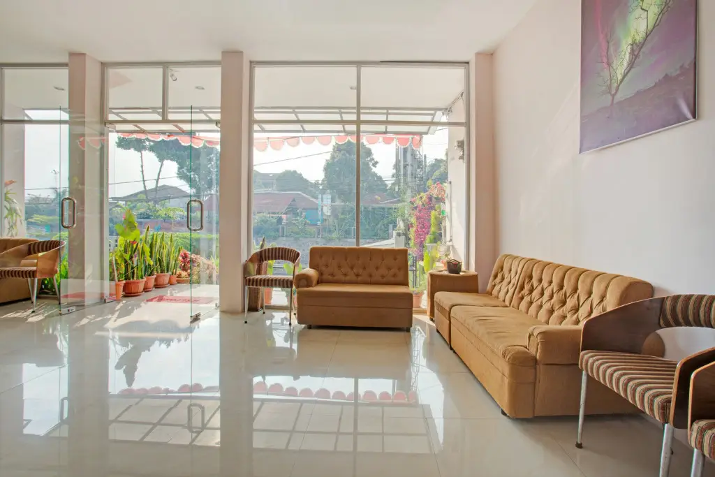 Лембанг: The Aurora Inn Lembang by OYO