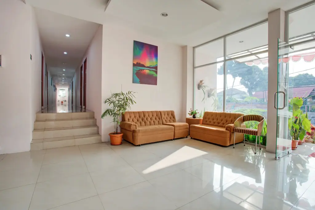 Лембанг: The Aurora Inn Lembang by OYO